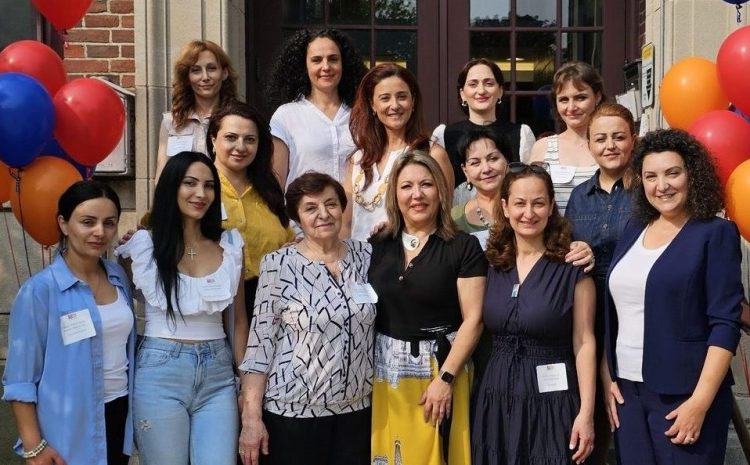 Teachers Group photo (2)